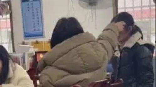 老师骂学生的视频,视频揭露老师严厉批评学生瞬间